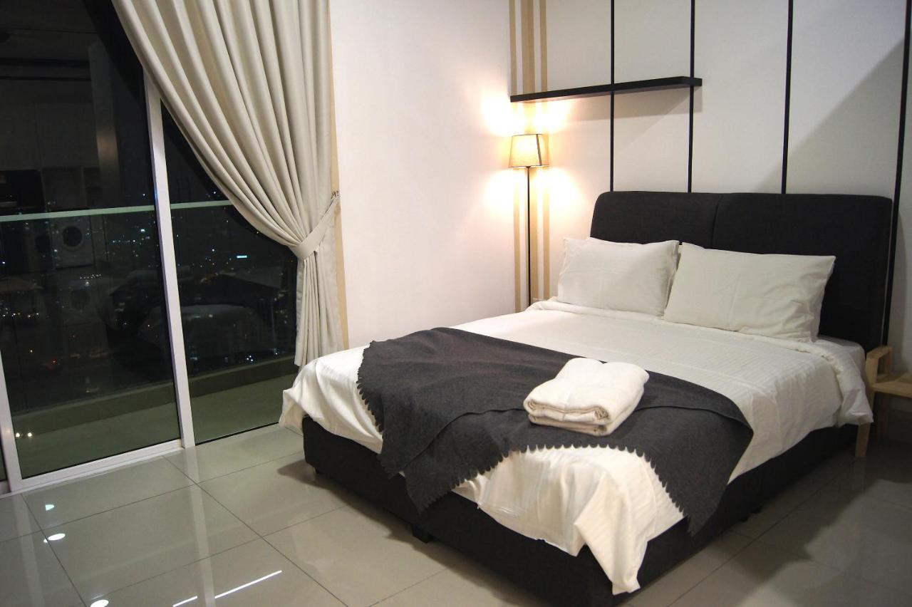 Twin Galaxy Suites By Iconic Bliss Johor Bahru Exteriér fotografie